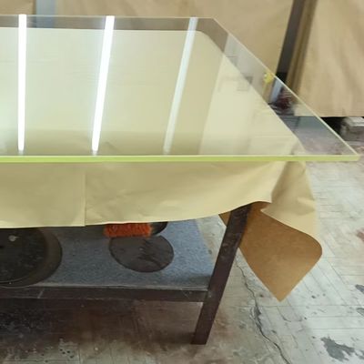 Kính chì bảo vệ bức xạ có thể thắt lưng được chế tạo bằng nguyên liệu thô để đảm bảo rào cản bức xạ và tính minh bạch trực quan