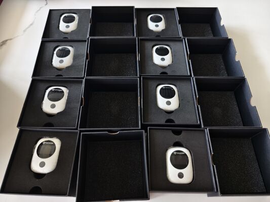 Tác động Máy dò bức xạ hạt nhân bằng nhựa ABS sử dụng pin lithium-ion có thể sạc lại và loại tia α β để đánh giá bức xạ