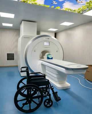 Xe lăn không từ tính có thể gập lại với chỗ để chân có thể xoay và kim loại không từ tính đặc biệt để tương thích với MRI