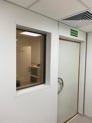 40 ° C đến 85 ° C RF cửa sổ che chắn với kim loại kim loại và kính đậm chất 5mm cho MRI RF phòng lắp đặt
