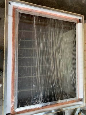 Cửa sổ được bảo vệ RF với hiệu quả bảo vệ 100dB Bụi đồng lưới cho phạm vi tần số 10-130MHz